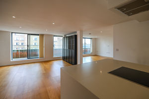 Photo 14- click for photo gallery